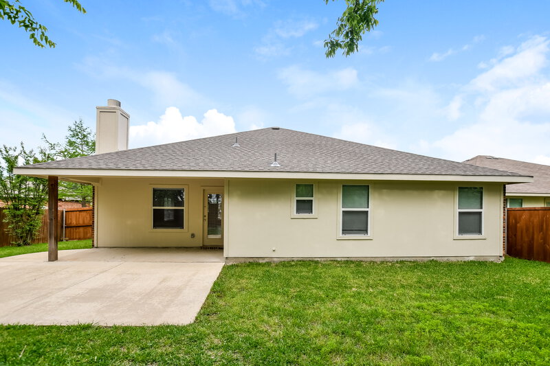 2,050/Mo, 709 Silverleaf Ct Royse City, TX 75189 Rear View