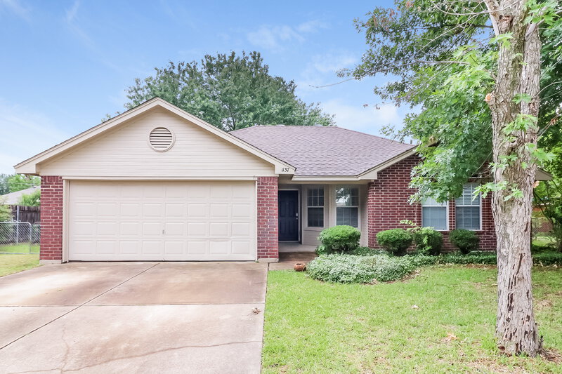 2,020/Mo, 1137 Vaden Ave Burleson, TX 76028 External View