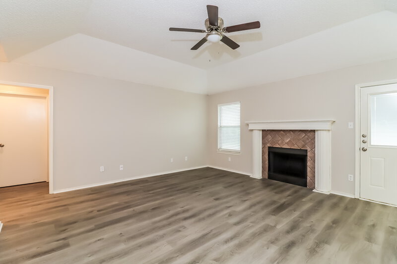 2,020/Mo, 1137 Vaden Ave Burleson, TX 76028 Living Room View