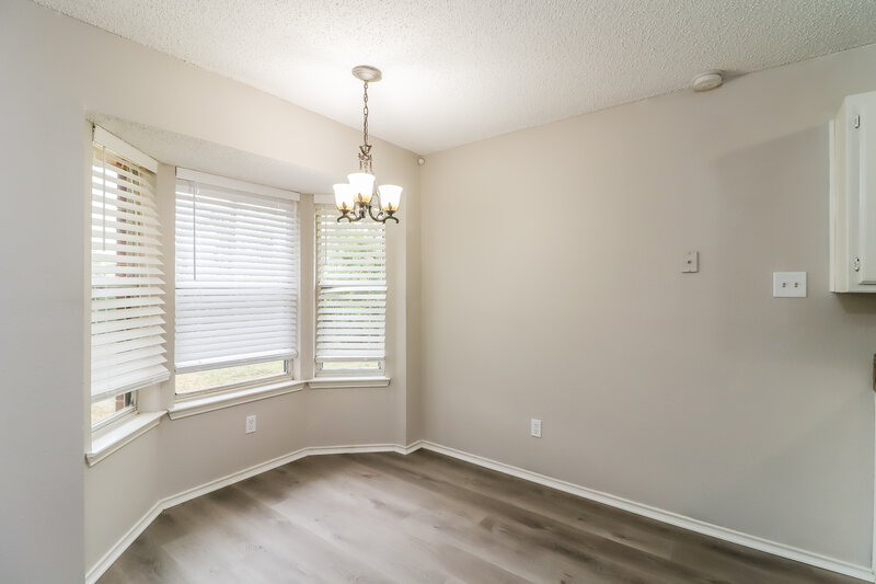 2,020/Mo, 1137 Vaden Ave Burleson, TX 76028 Dining Room View 2