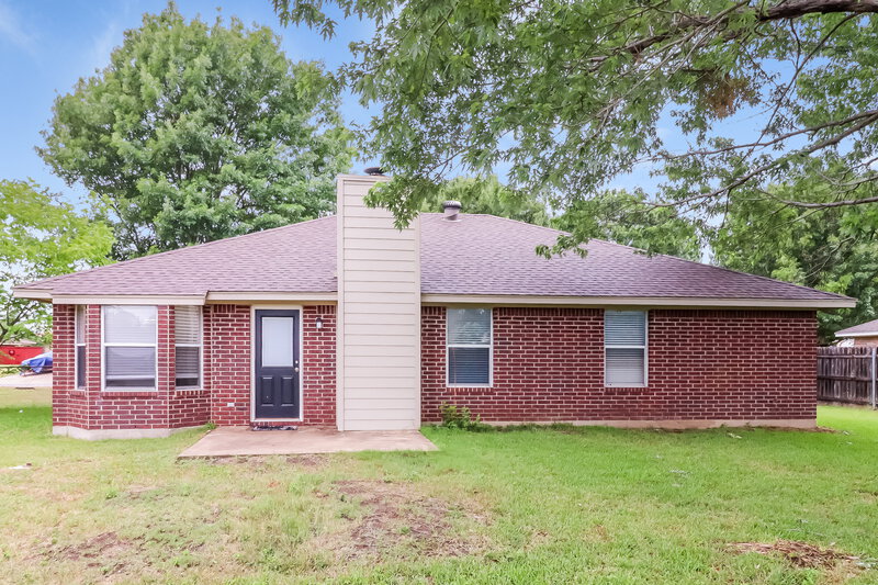 2,020/Mo, 1137 Vaden Ave Burleson, TX 76028 Rear View