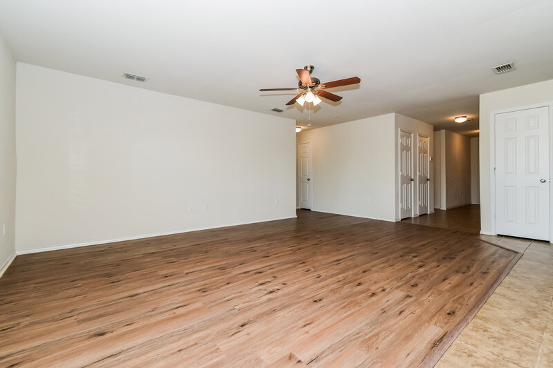 2,055/Mo, 1449 Vernon Dr Providence Village, TX 76227 Living Room View 2