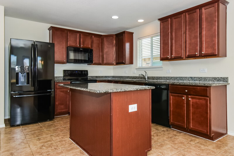 2,055/Mo, 1449 Vernon Dr Providence Village, TX 76227 Kitchen View