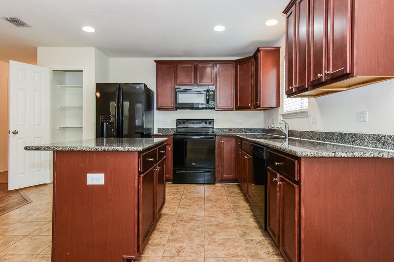 2,055/Mo, 1449 Vernon Dr Providence Village, TX 76227 Kitchen View 2