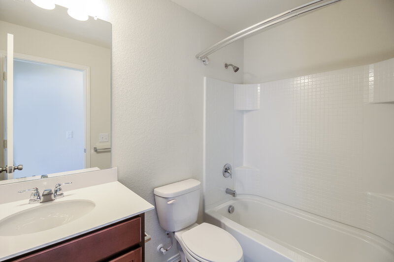 2,085/Mo, 1449 Vernon Dr Providence Village, TX 76227 Bathroom View 2