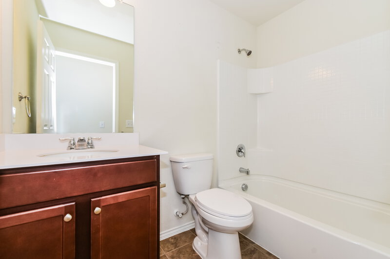2,055/Mo, 1449 Vernon Dr Providence Village, TX 76227 Bathroom View