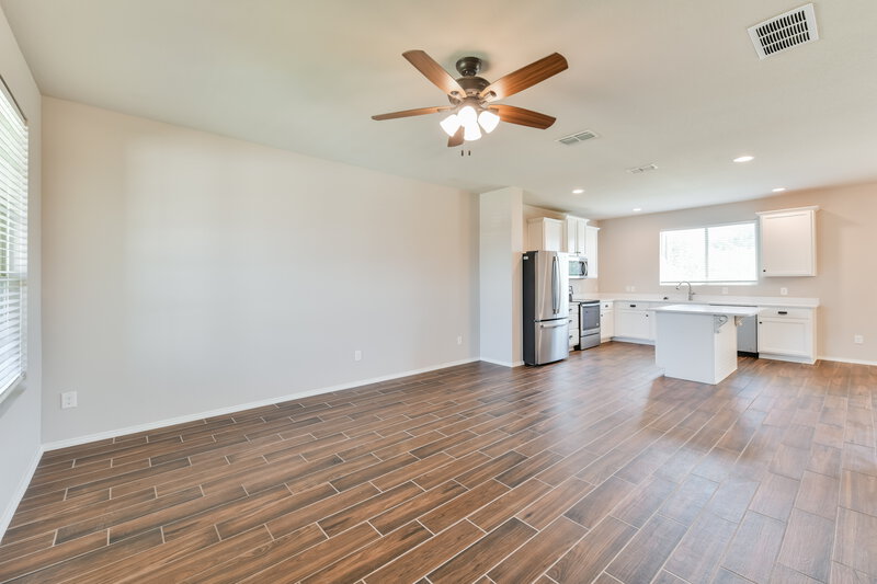 2,055/Mo, 7908 Spritsail Ln Fort Worth, TX 76179 Living Room View