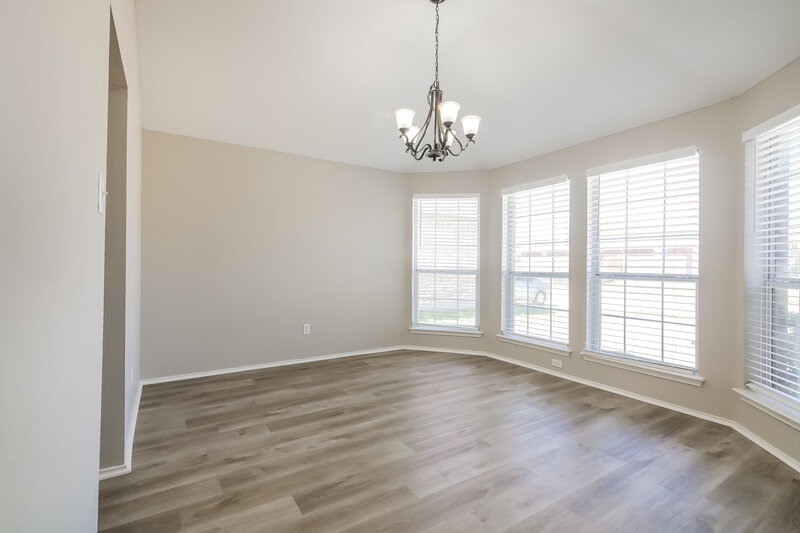 2,180/Mo, 1316 Meadow Rose Trl Burleson, TX 76028 Dining Room View 2