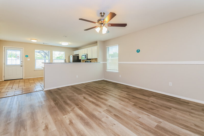 2,980/Mo, 302 Stanford Forney, TX 75126 Living Room View