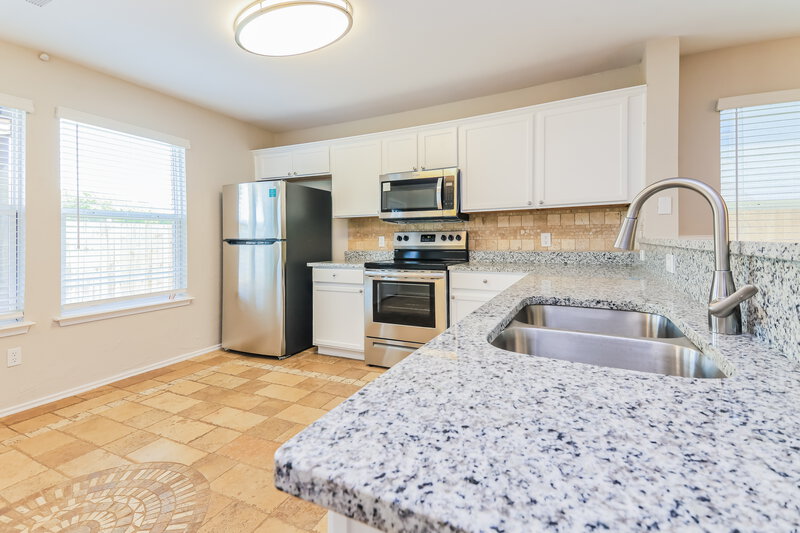 2,980/Mo, 302 Stanford Forney, TX 75126 Kitchen View