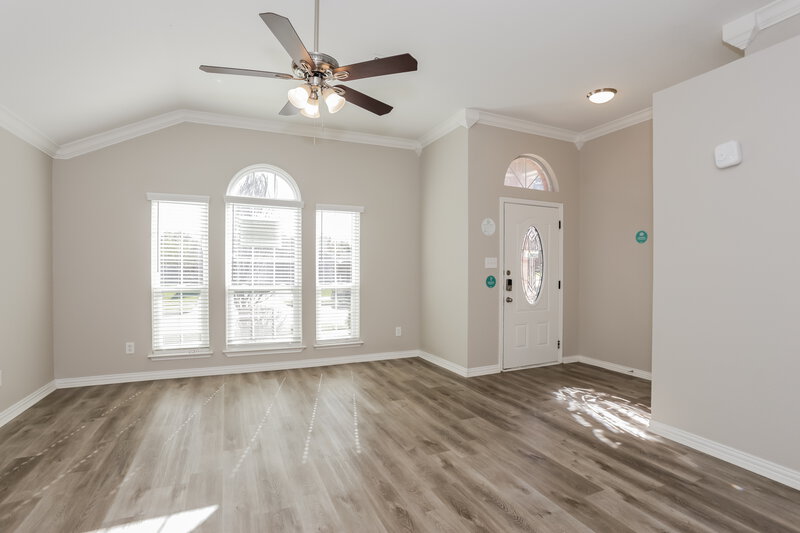 2,085/Mo, 217 Los Angeles Dr Glenn Heights, TX 75154 Living Room View 3