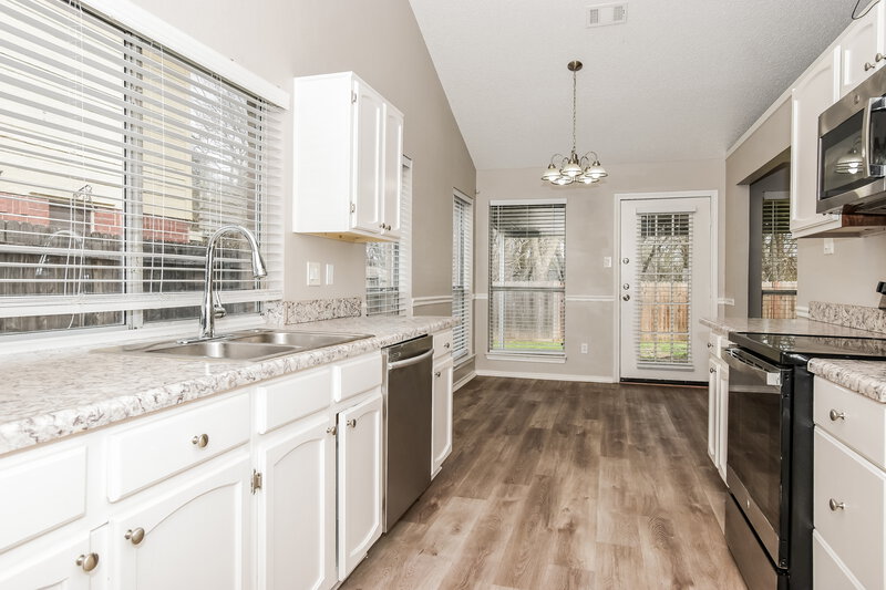1,955/Mo, 117 Brockway Dr Rockwall, TX 75032 Kitchen View 2