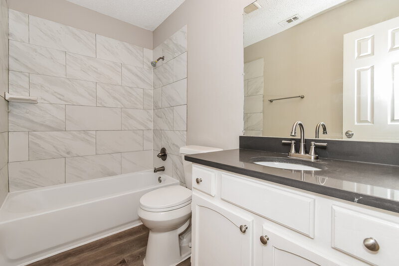 1,955/Mo, 117 Brockway Dr Rockwall, TX 75032 Bathroom View