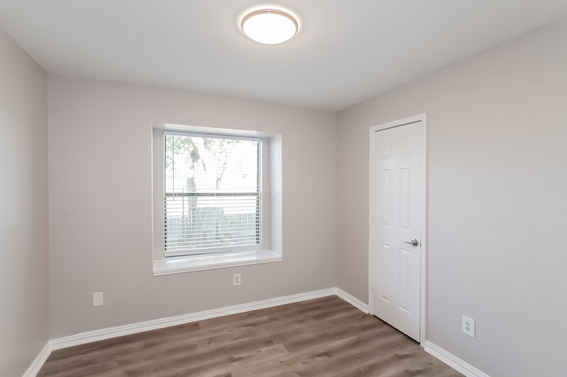 1,940/Mo, 216 Lantana Dr Arlington, TX 76018 Bedroom View 3