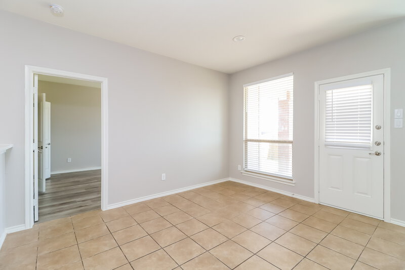 2,415/Mo, 8221 Summer Stream Dr Fort Worth, TX 76134 Dining Room View