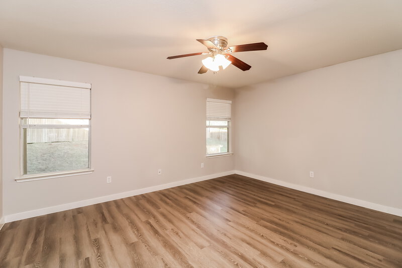 2,130/Mo, 7525 Hedgewood Ct Fort Worth, TX 76112 Main Bedroom View