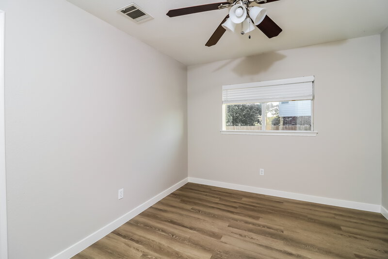 2,130/Mo, 7525 Hedgewood Ct Fort Worth, TX 76112 Bedroom View