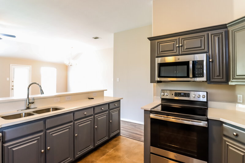 2,910/Mo, 1510 Whispering Oaks Dr Midlothian, TX 76065 Kitchen View