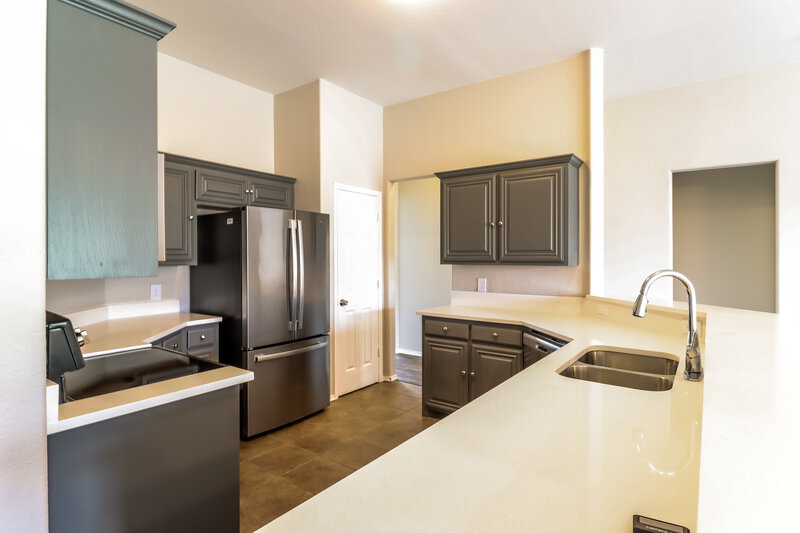 2,910/Mo, 1510 Whispering Oaks Dr Midlothian, TX 76065 Kitchen View 2