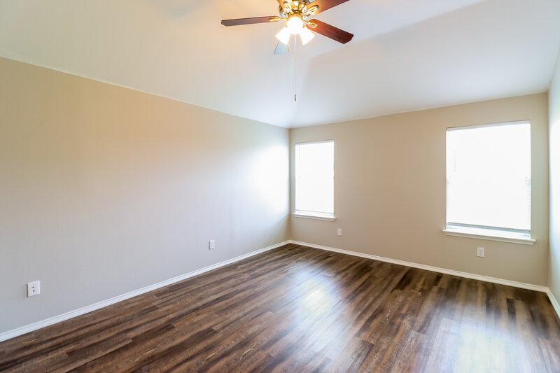 2,910/Mo, 1510 Whispering Oaks Dr Midlothian, TX 76065 Main Bedroom View