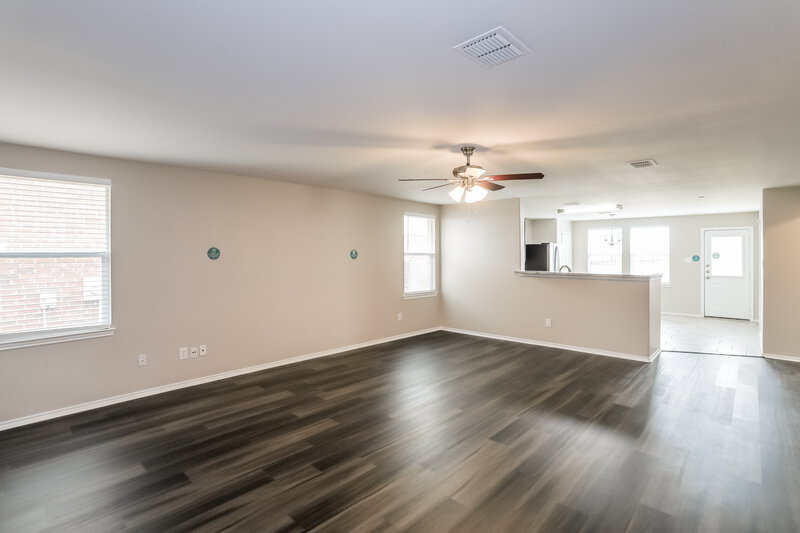 2,145/Mo, 7609 Scarlet View Trl Fort Worth, TX 76131 Living Room View 2