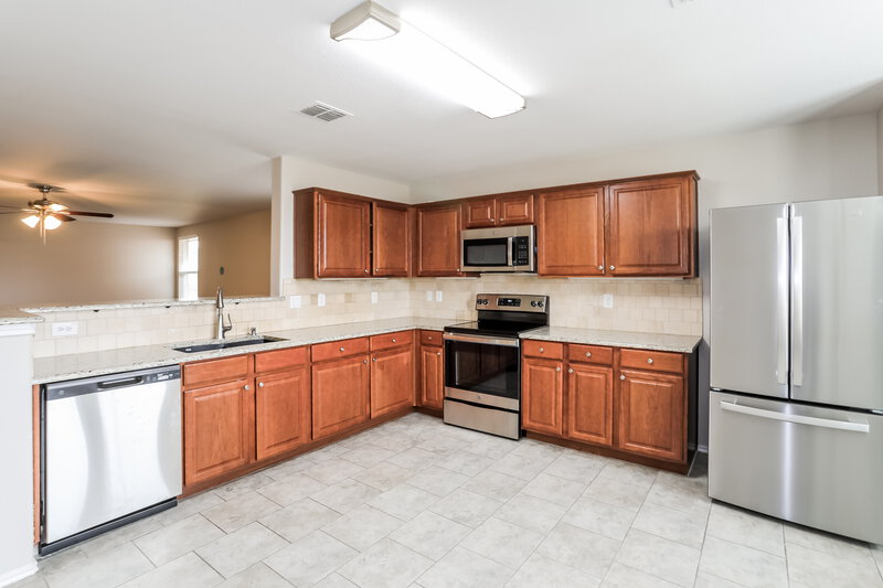 2,145/Mo, 7609 Scarlet View Trl Fort Worth, TX 76131 Kitchen View