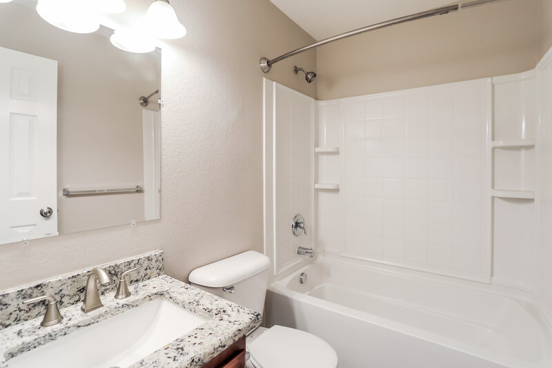 2,145/Mo, 7609 Scarlet View Trl Fort Worth, TX 76131 Bathroom View