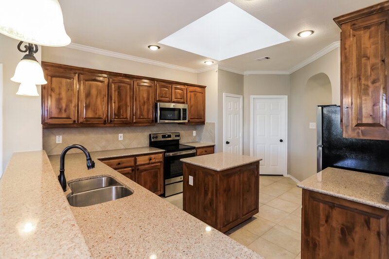 2,075/Mo, 10701 Hawks Landing Rd Haslet, TX 76052 Kitchen View