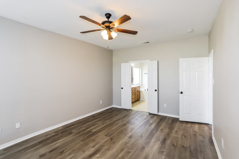 2,075/Mo, 10701 Hawks Landing Rd Haslet, TX 76052 Main Bedroom View 2
