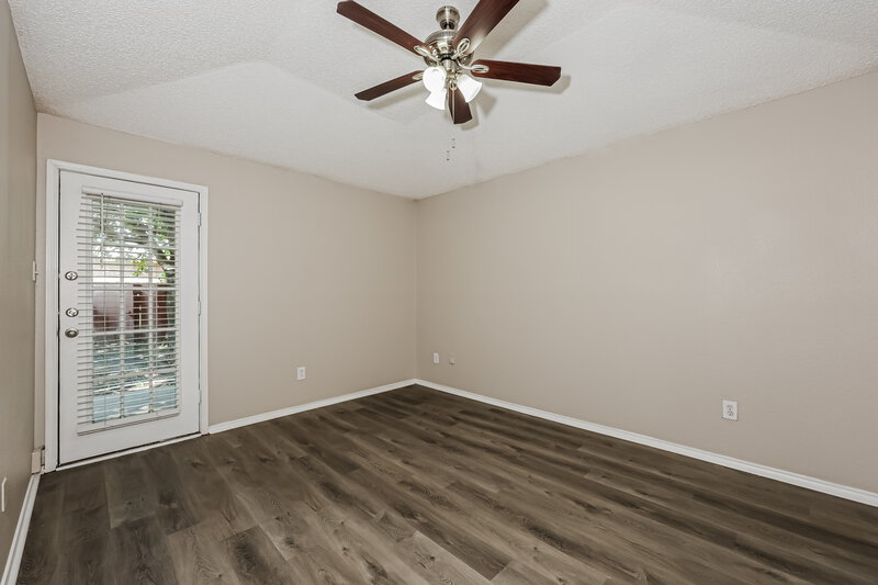 2,060/Mo, 621 Hollyberry Dr Mansfield, TX 76063 Main Bedroom View