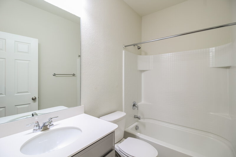 2,610/Mo, 2905 Brisco Way Aubrey, TX 76227 Bathroom View