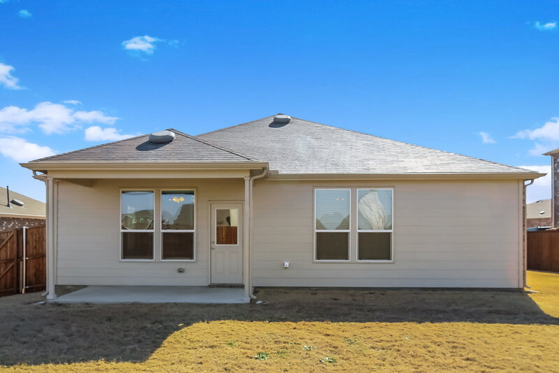 2,610/Mo, 2905 Brisco Way Aubrey, TX 76227 Rear View