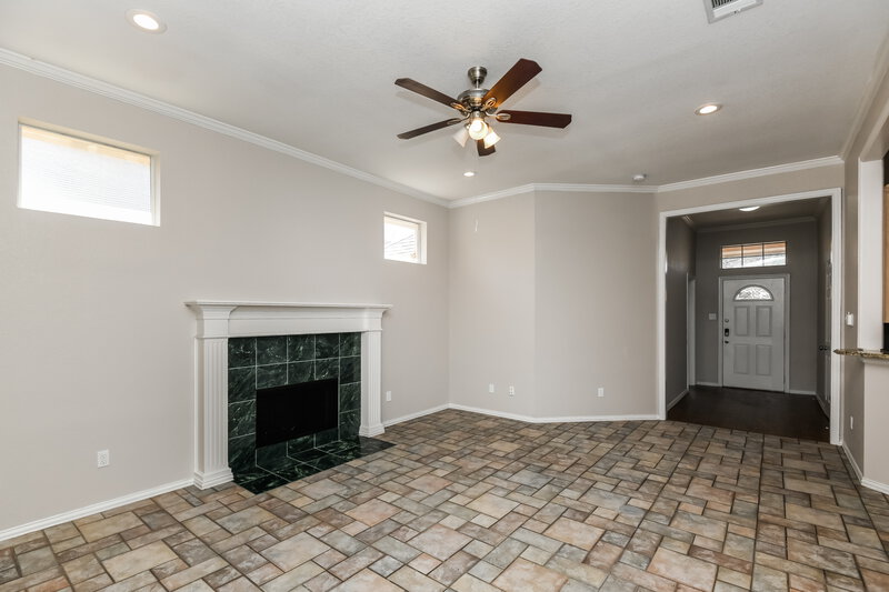 2,470/Mo, 4115 Crossgate Ct Arlington, TX 76016 Living Room View 3