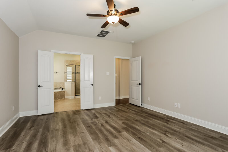 2,720/Mo, 417 Bentley Dr Midlothian, TX 76065 Main Bedroom View 2