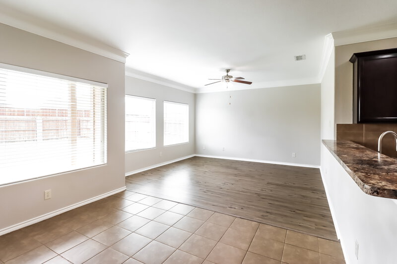 2,250/Mo, 5138 Mountain View Dr Krum, TX 76249 Living Room View