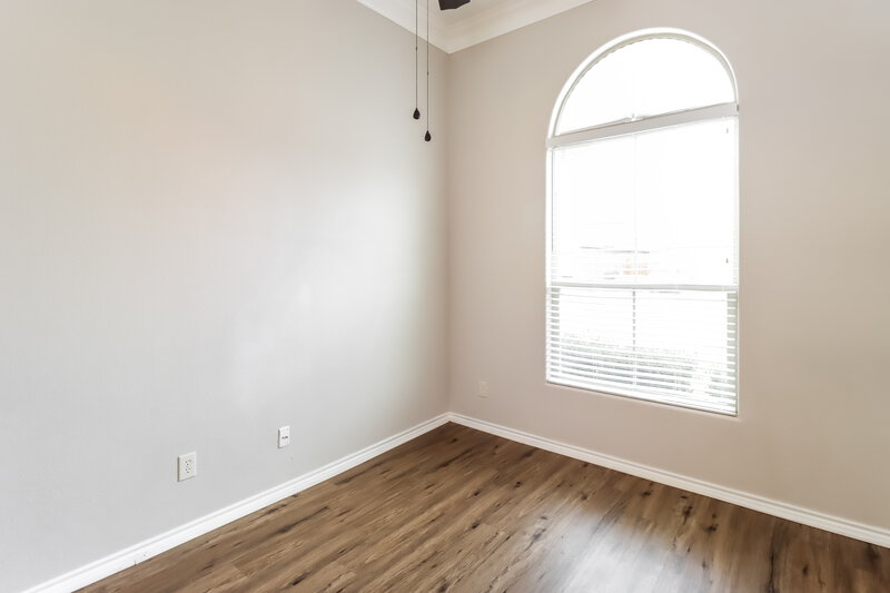 2,250/Mo, 5138 Mountain View Dr Krum, TX 76249 Study View