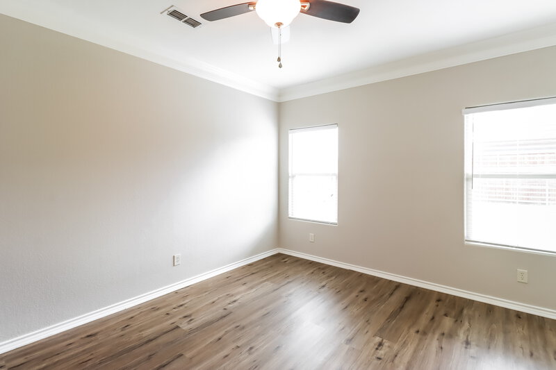 2,250/Mo, 5138 Mountain View Dr Krum, TX 76249 Main Bedroom View 2