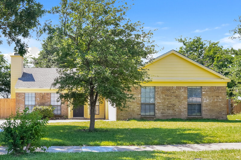 2,080/Mo, 122 Southerland Ave Mesquite, TX 75150 External View
