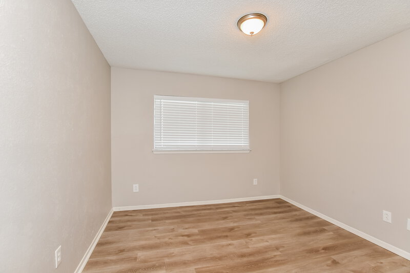 2,080/Mo, 122 Southerland Ave Mesquite, TX 75150 Main Bedroom View
