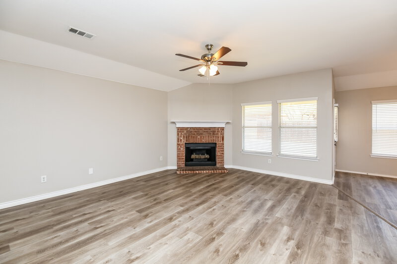 2,575/Mo, 1706 Country Crest Ln Mansfield, TX 76063 Living Room View
