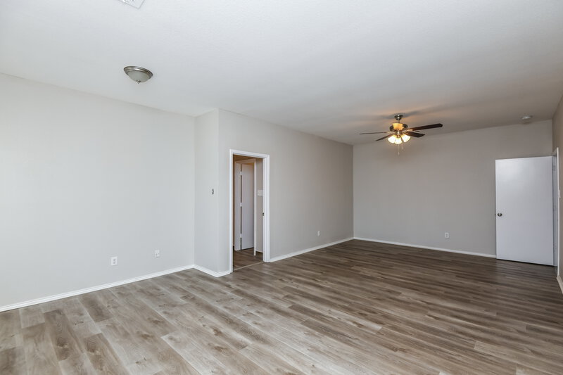2,575/Mo, 1706 Country Crest Ln Mansfield, TX 76063 Main Bedroom View 2