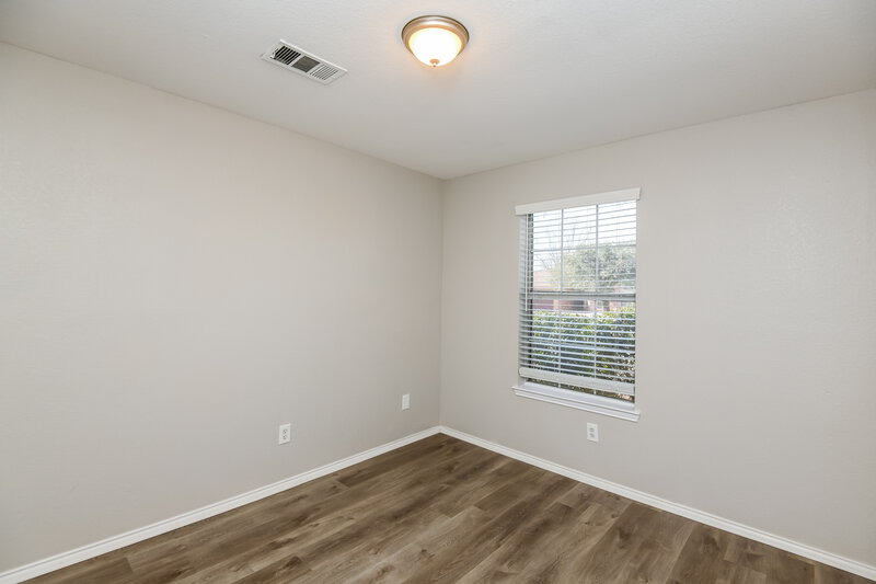 2,575/Mo, 1706 Country Crest Ln Mansfield, TX 76063 Bedroom View 2