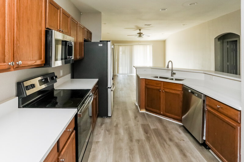 2,330/Mo, 712 Jennie Marie Cir Ferris, TX 75125 Kitchen View 2