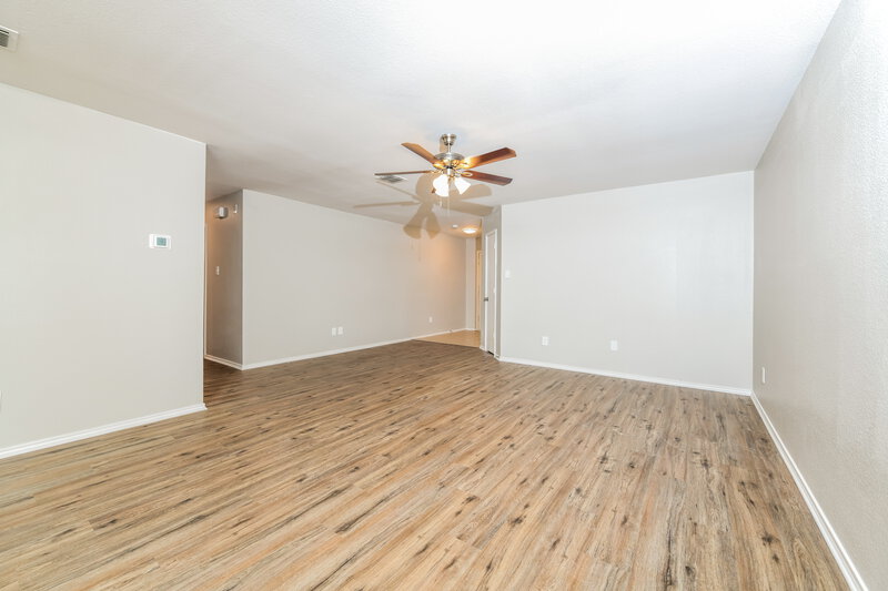 2,270/Mo, 1625 Baxter Springs Dr Justin, TX 76247 Living Room View