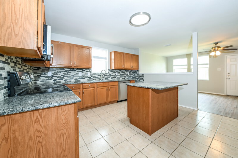2,270/Mo, 1625 Baxter Springs Dr Justin, TX 76247 Kitchen View
