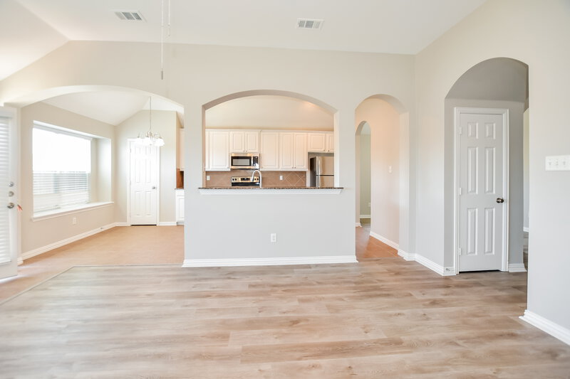2,500/Mo, 107 Painted Trl Forney, TX 75126 Living Room View