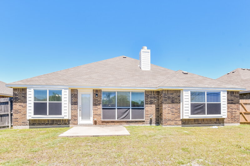 2,500/Mo, 107 Painted Trl Forney, TX 75126 Rear View