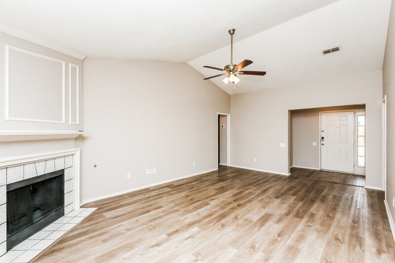 2,285/Mo, 6202 Pennsylvania Ave Arlington, TX 76017 Living Room View