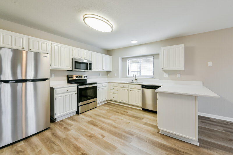 2,285/Mo, 1616 Cayman Cir Plano, TX 75025 Kitchen View 2