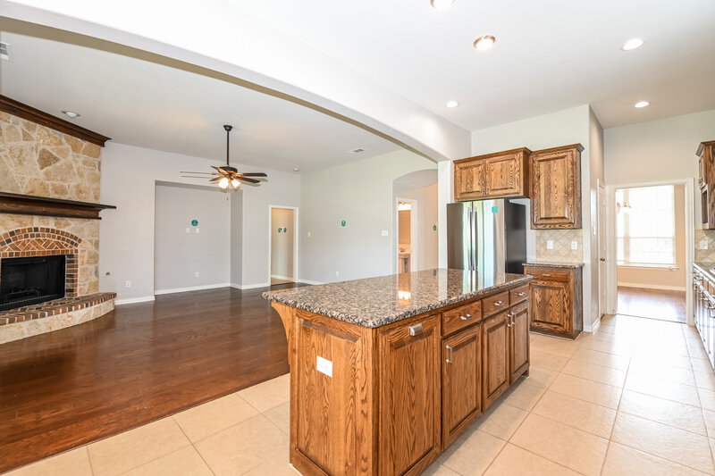 2,750/Mo, 1224 Wedgewood Dr Forney, TX 75126 Kitchen View